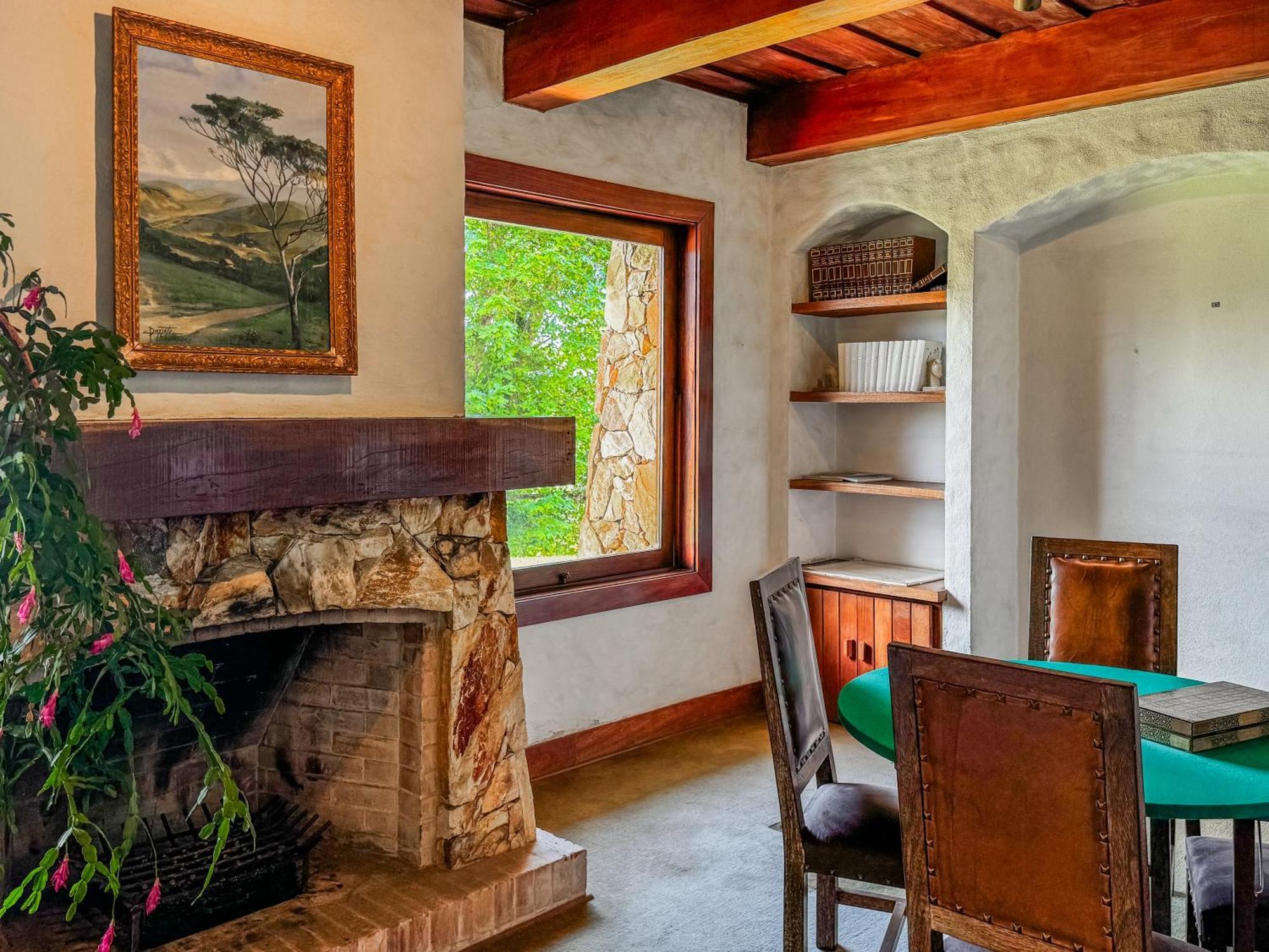 Mansao Nacional Inn 賓館 Campos do Jordão