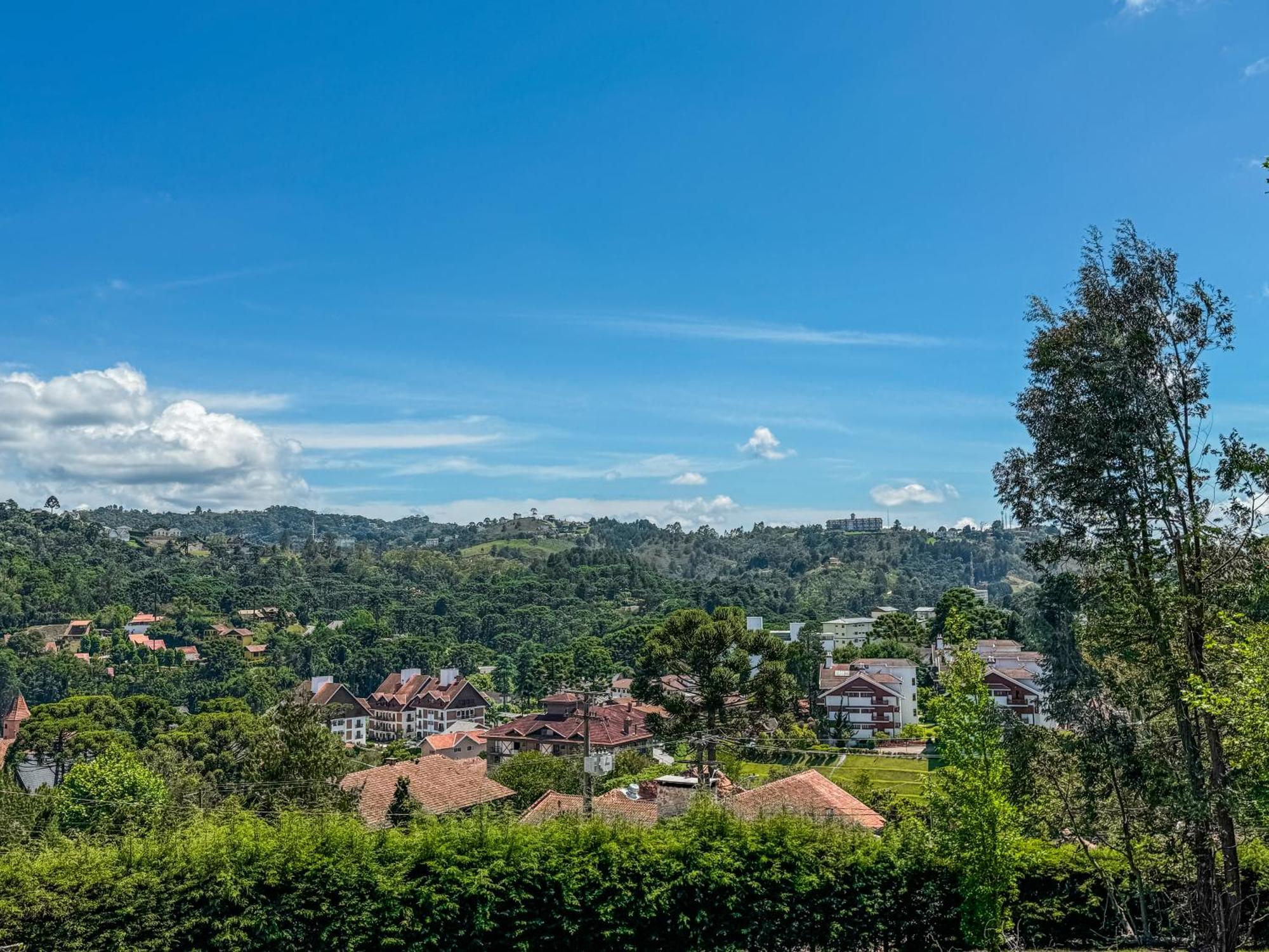 賓館 Mansao Nacional Inn Campos do Jordão